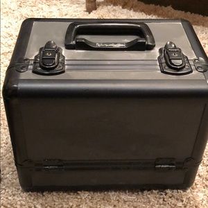 Mac Cosmetics makeup case